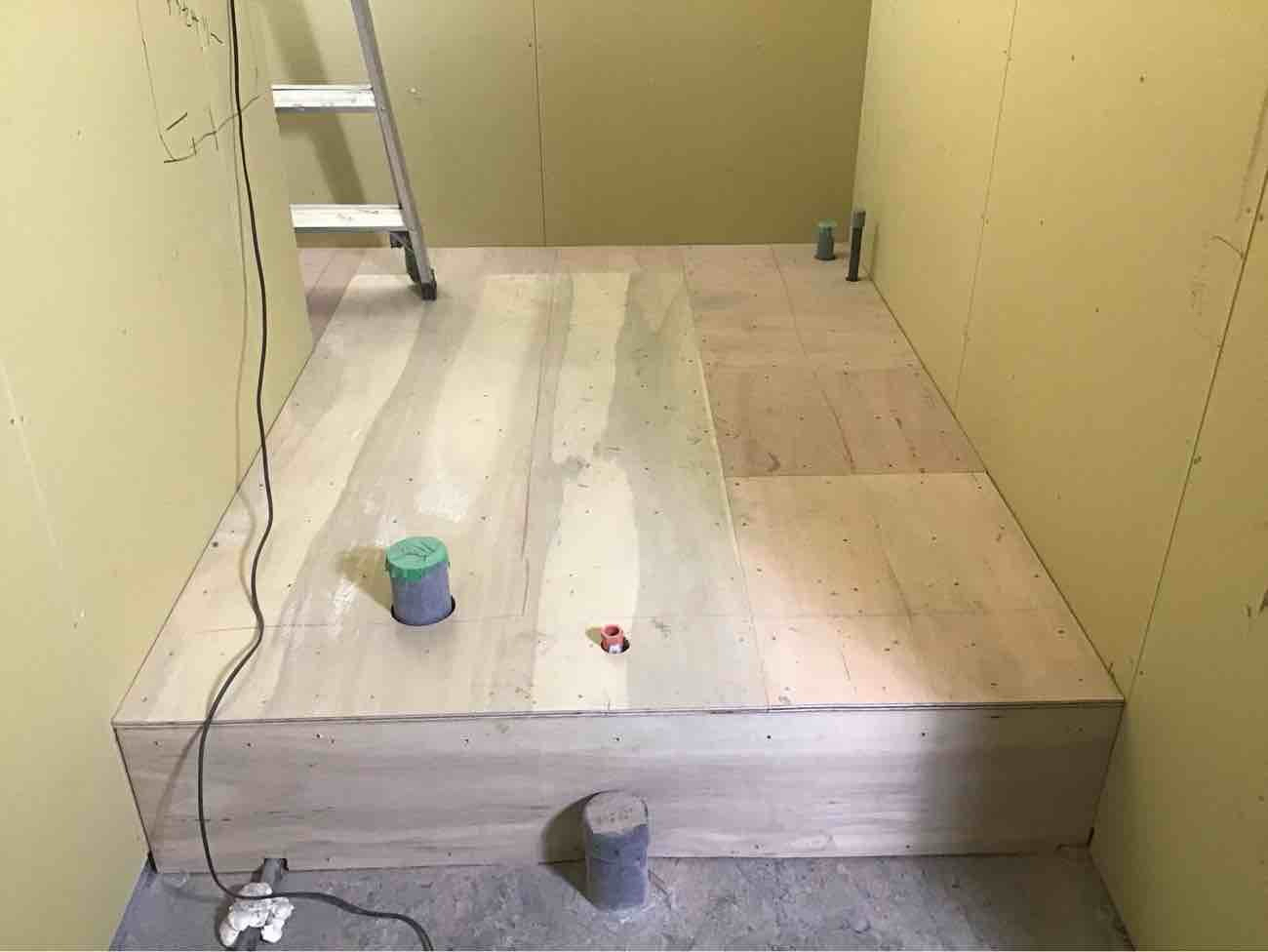 店舗　置床工事　乾式二重床（千葉県千葉市）