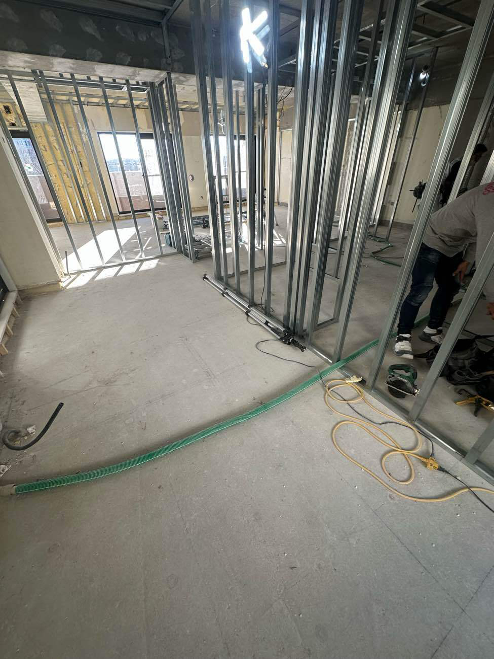 川崎市中原区のマンションにて、置床工事を行いました。（乾式二重床）【秀和建工】