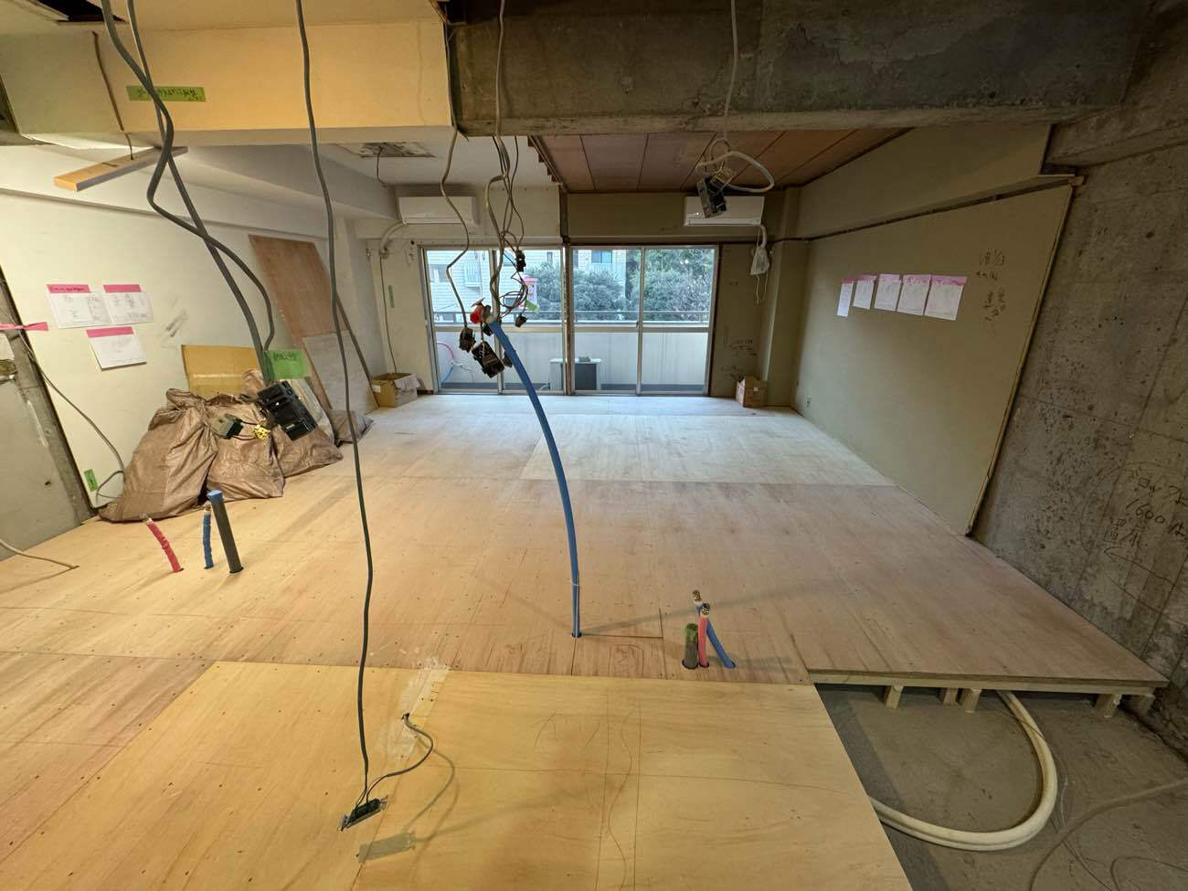 マンション　置床工事　乾式二重床（東京都港区南麻布）