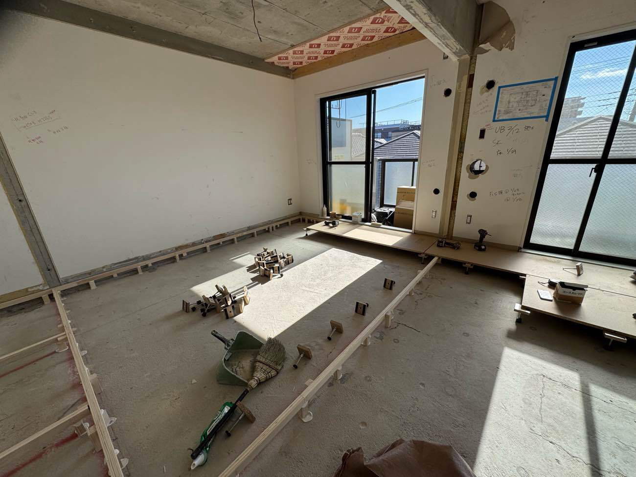 マンション　１日置床工事　乾式二重床（相模原市南区）