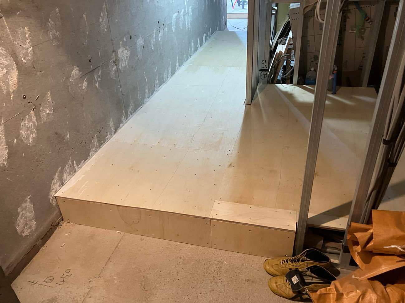 マンション　１日置床工事　乾式二重床（東京都渋谷区）