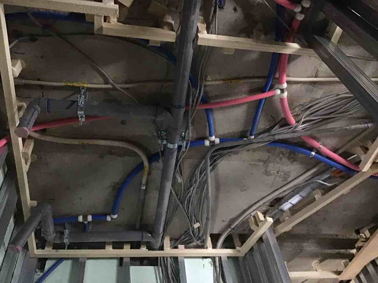 マンション　１日置床工事　乾式二重床（東京都府中市）