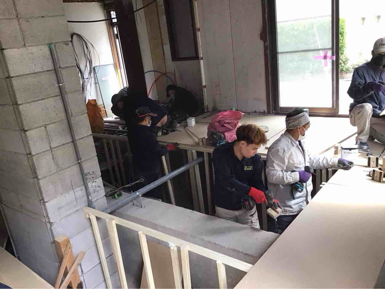 店舗　改修工事　置床工事　乾式二重床（東京都世田谷区）