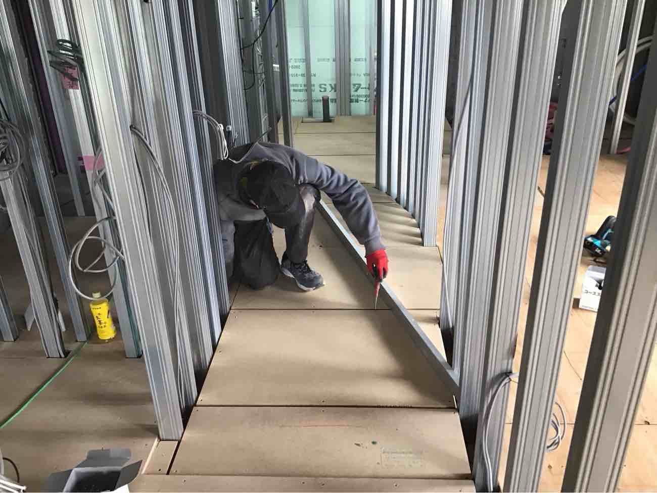 マンション　１日置床工事　乾式二重床（東京都府中市）