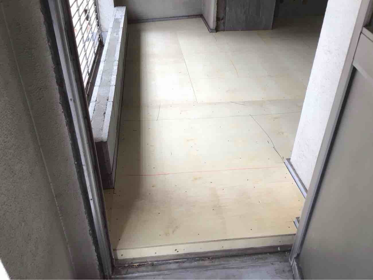 店舗　新装工事　置床工事　乾式二重床（東京都江東区）