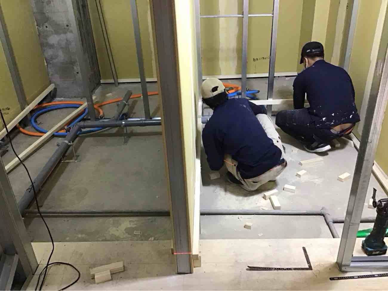 店舗　新装工事　置床工事　乾式二重床（東京都江東区）