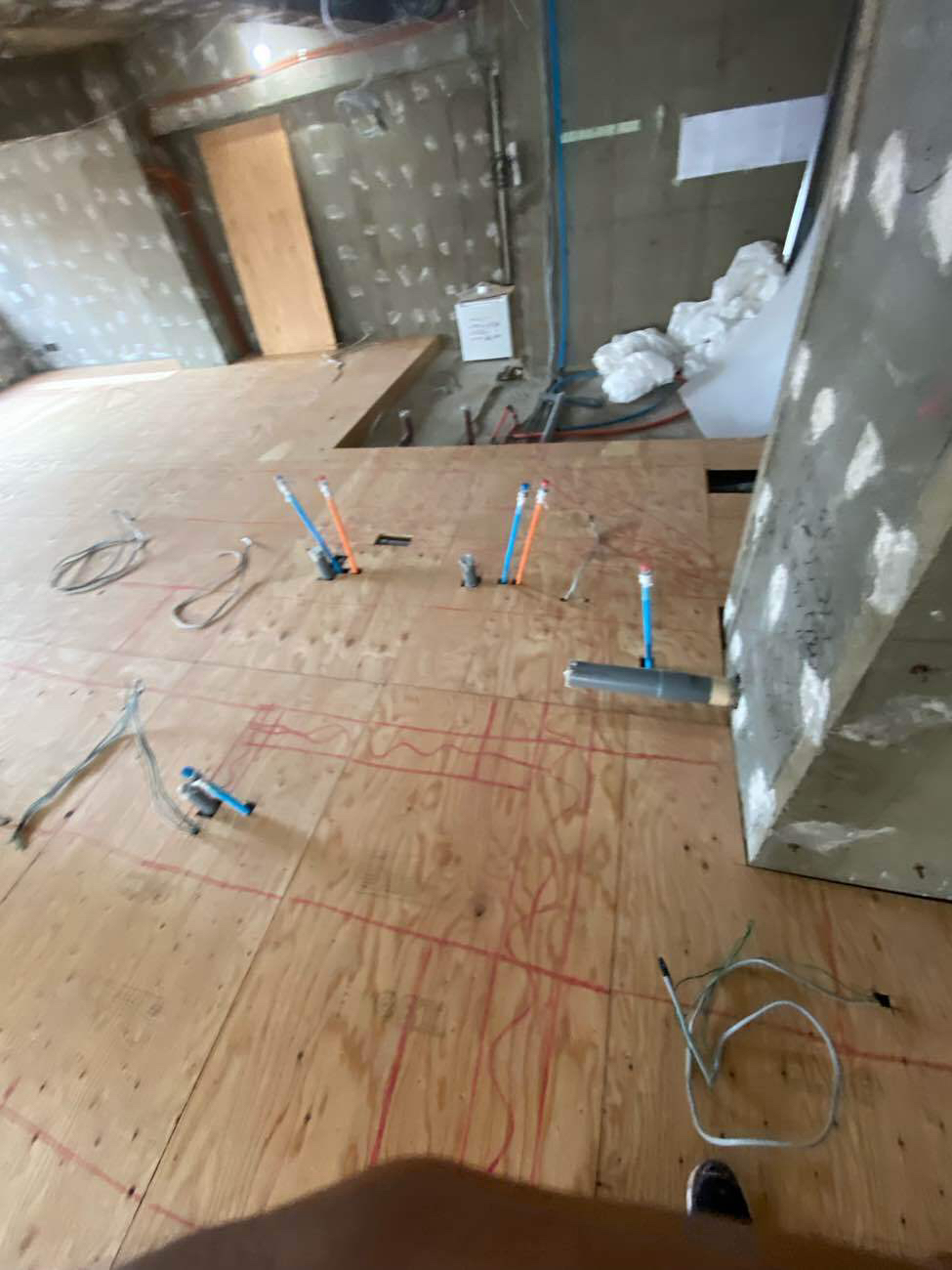 マンション　1日置床工事　乾式二重床（東京都港区）