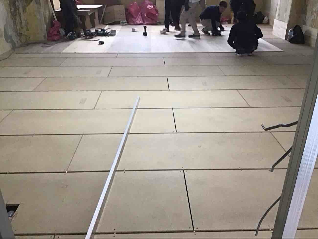 店舗　置床工事　乾式二重床（川崎市中原区）